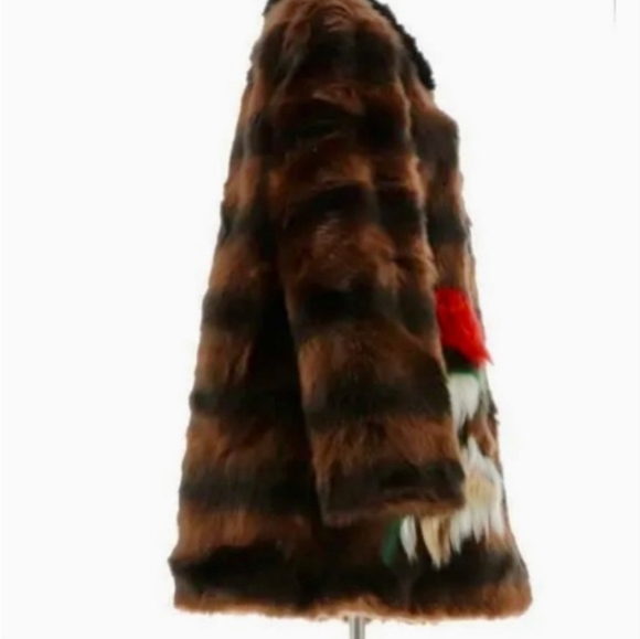 Iris apel faux fur  with artistic floral ***Rare**** - Picture 4 of 10